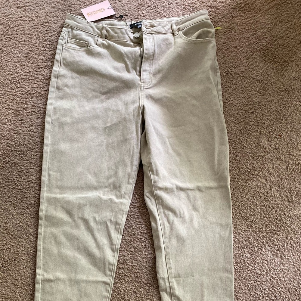 Beige Missguided Mom Jeans